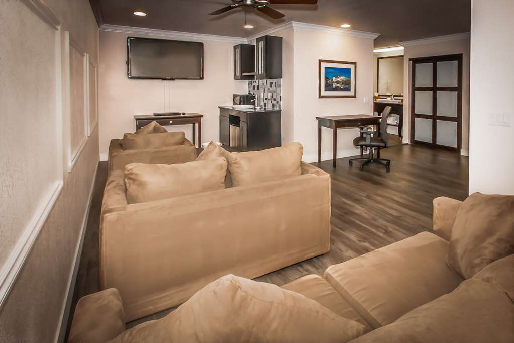 Фото Best Western Bishop Lodge