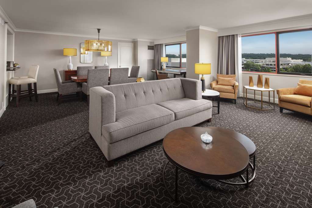 Фото Hilton Short Hills