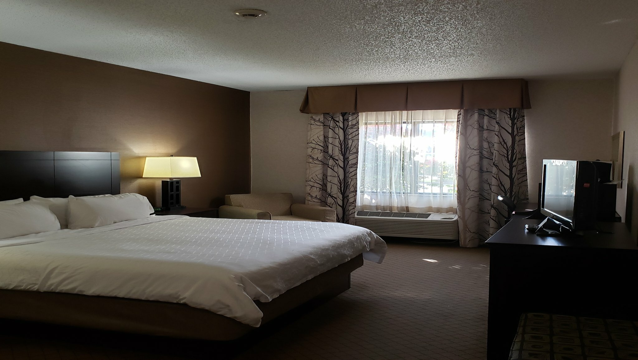 Фото Holiday Inn Express Grove City, an Ihg Hotel