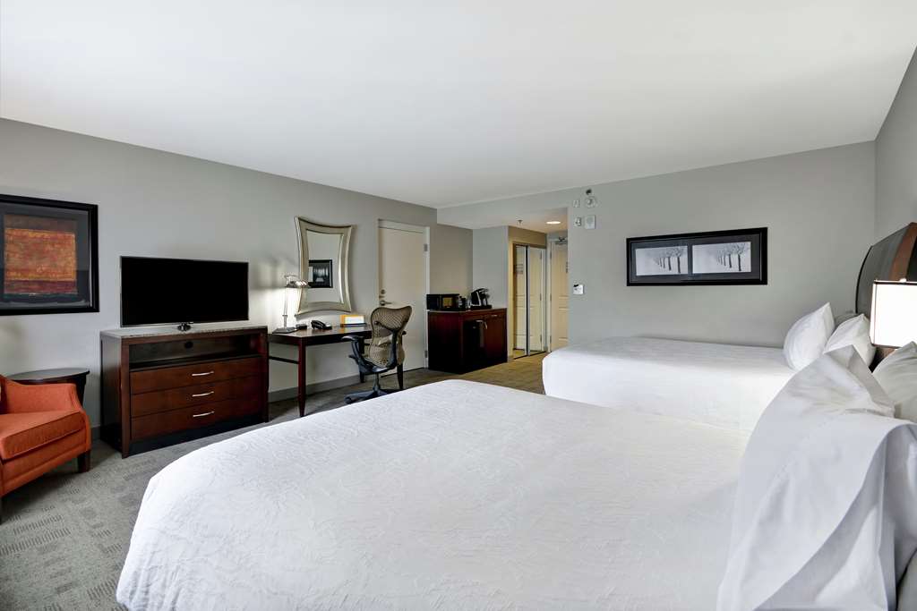 Фото Hilton Garden Inn Toledo Perrysburg