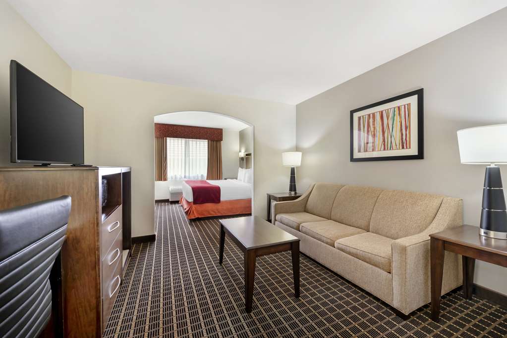 Фото Best Western Plus Eagleridge Inn & Suites
