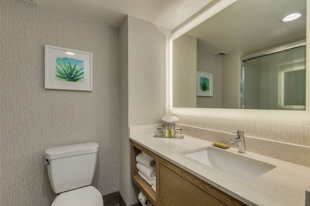 Фото DoubleTree by Hilton Phoenix Chandler