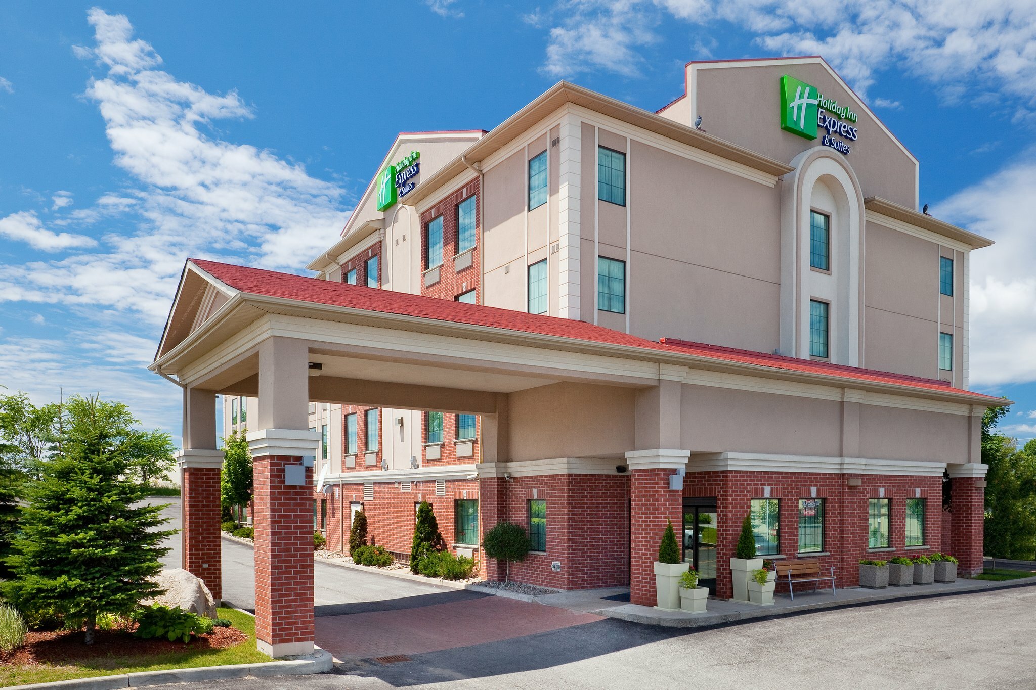 Фото Holiday Inn Express Hotel & Suites Barrie, an Ihg Hotel