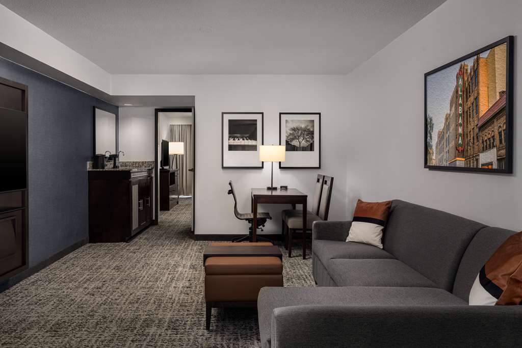 Фото Embassy Suites Hotel Birmingham