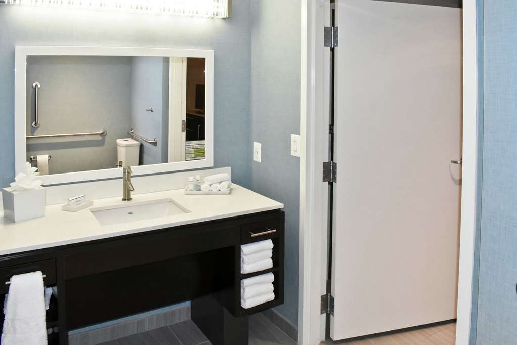 Фото Home2 Suites by Hilton Charles Town
