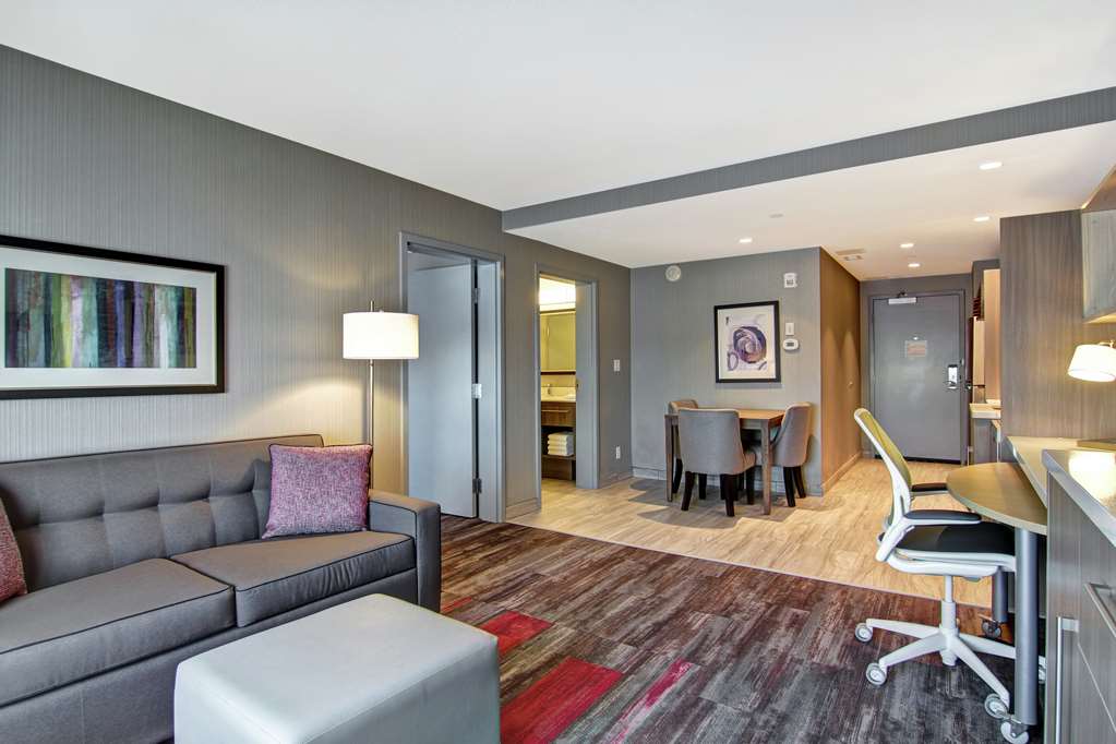 Фото Home2 Suites by Hilton Edmonton South