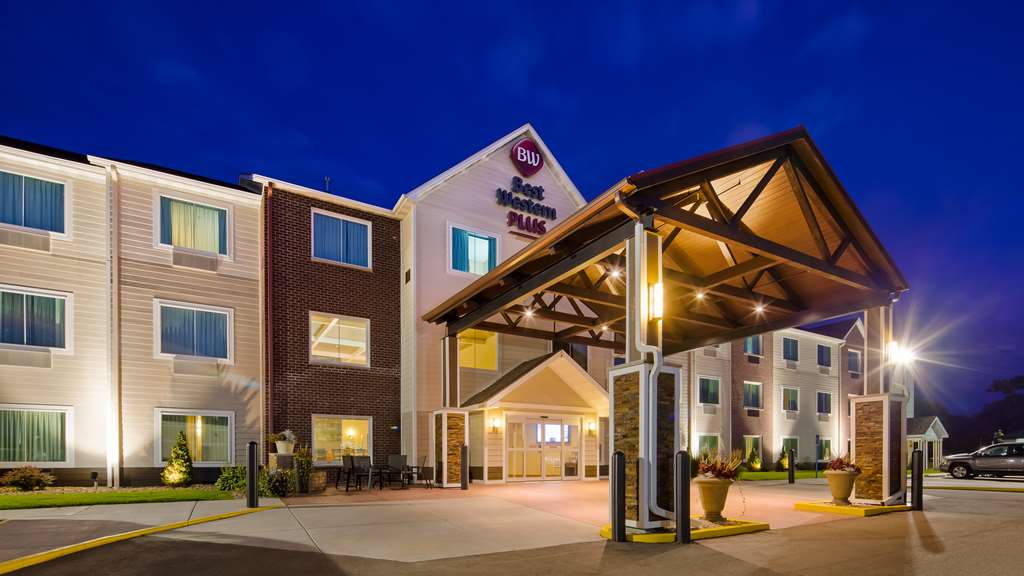 Фото Best Western Plus Menomonie Inn & Suites