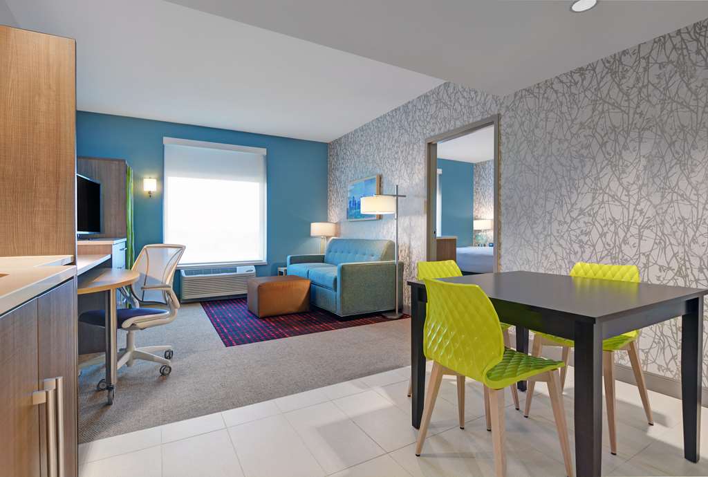 Фото Home2 Suites by Hilton Largo