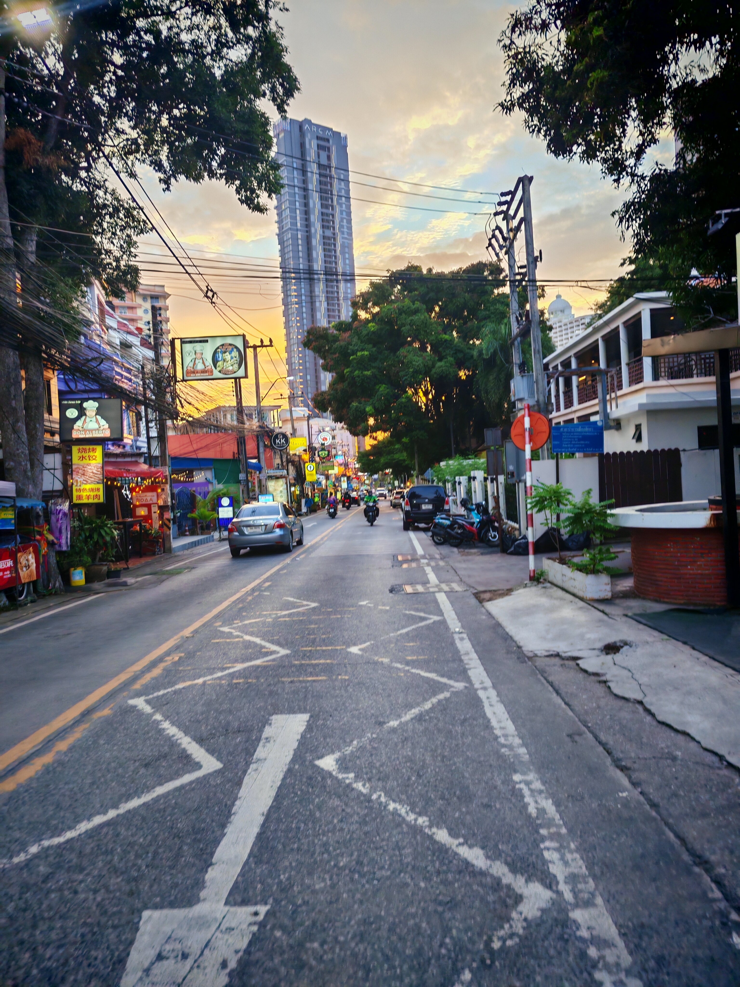 Фото Manhattan Pattaya Hotel