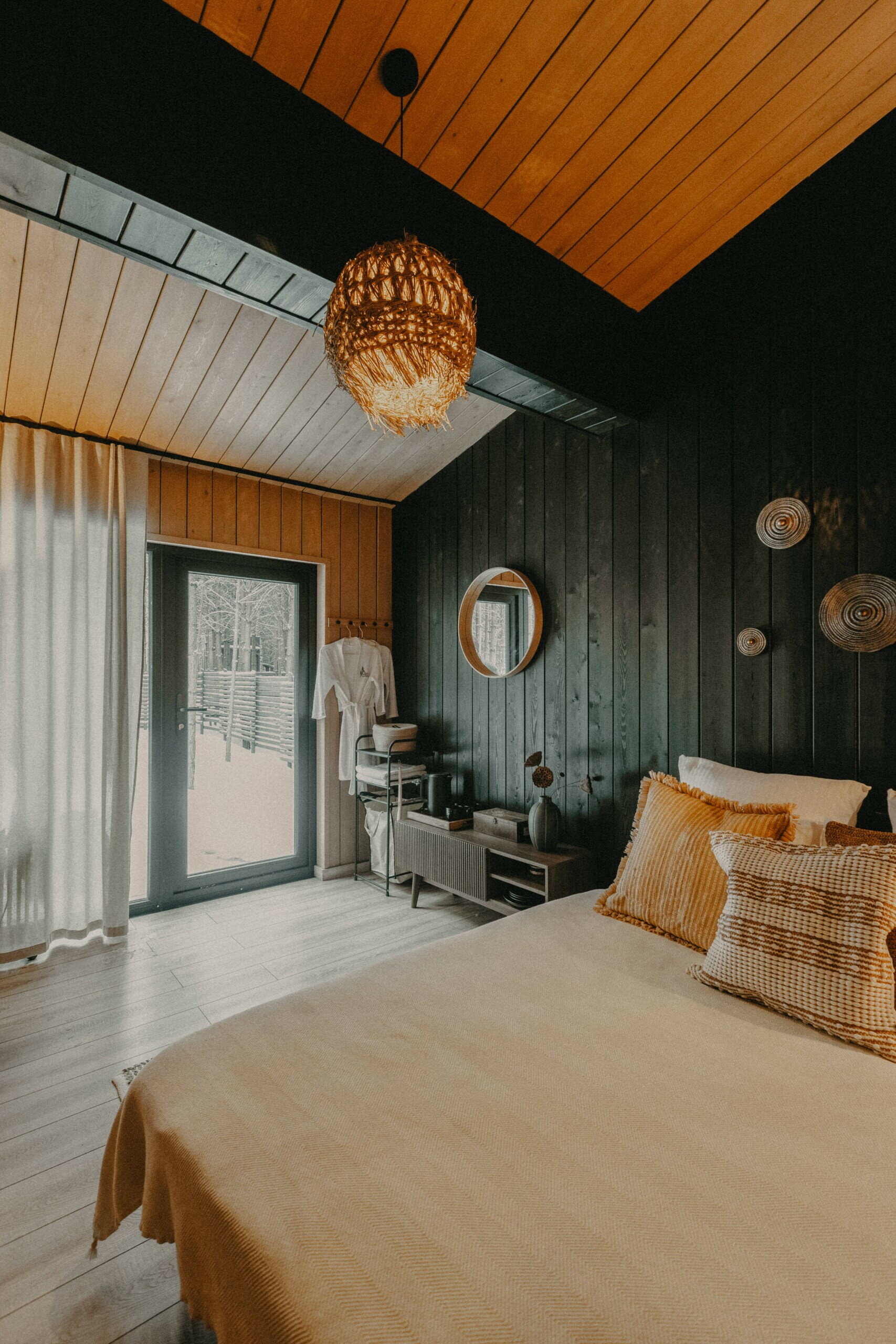 Фото Место под соснами