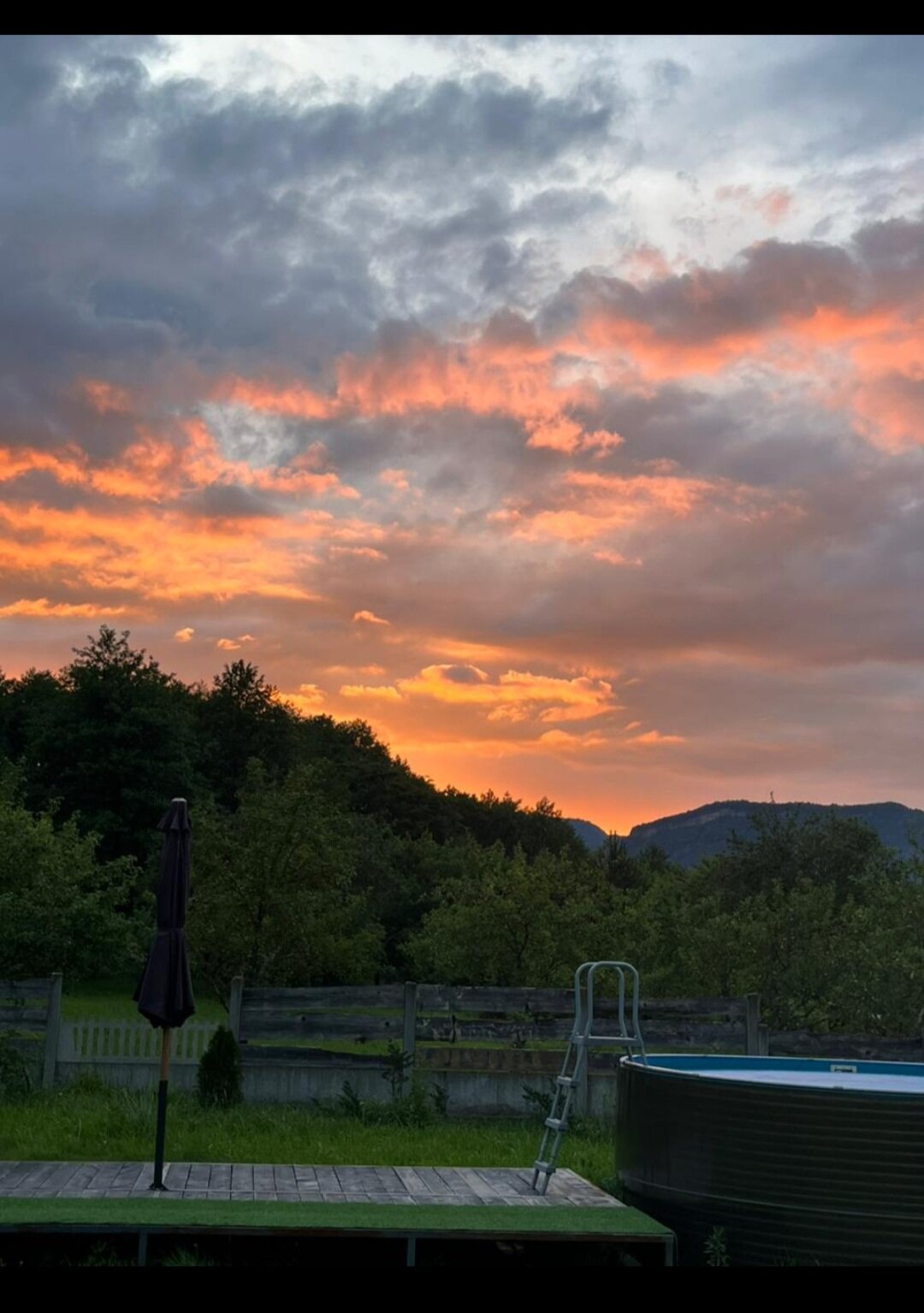 Фото Атмосфера