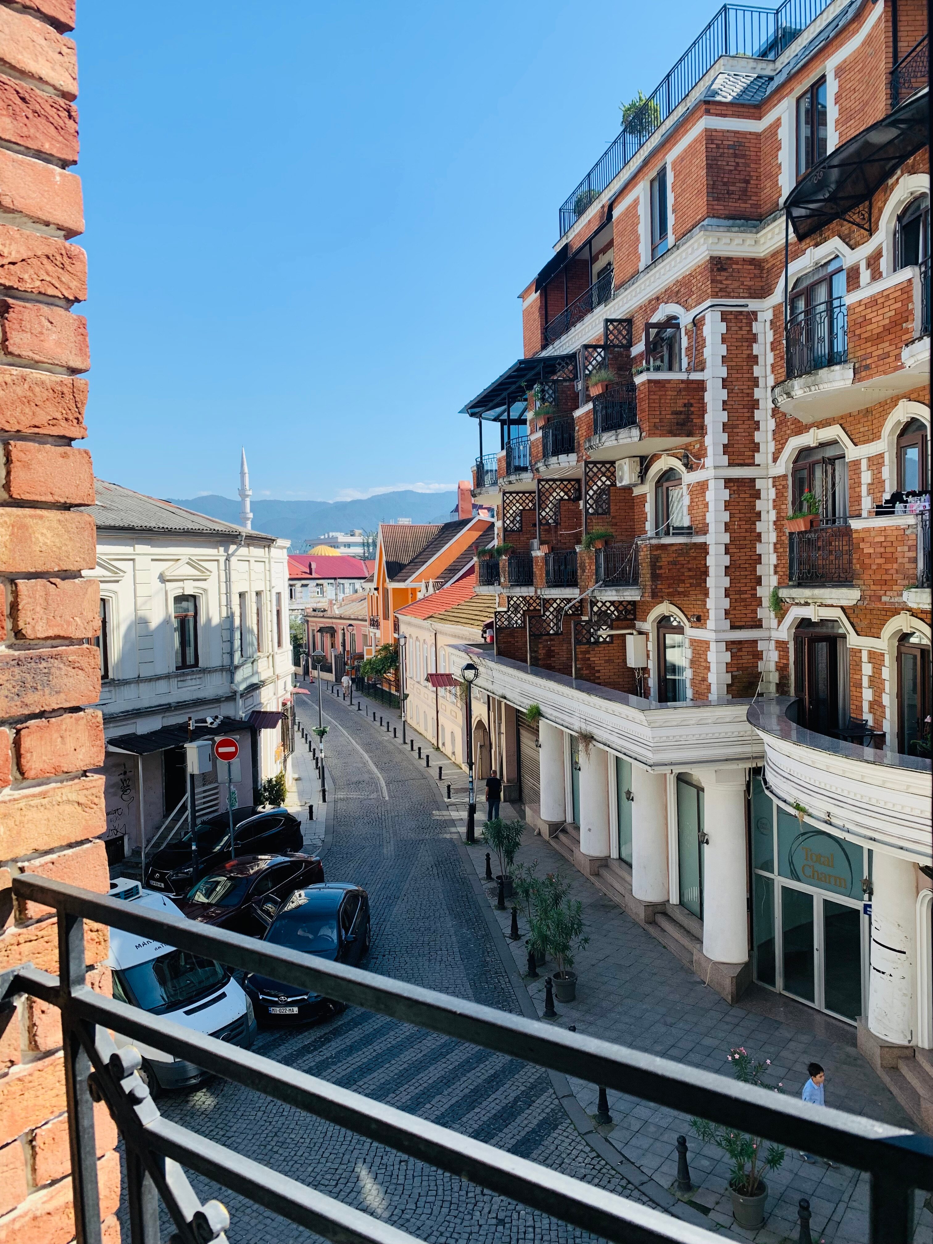 Фото Piazza Four Colours