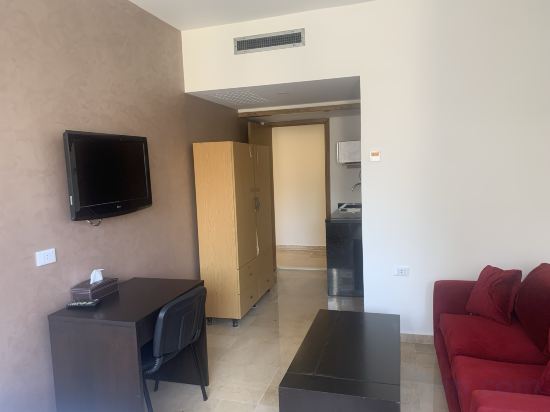 Фото Bliss 3000 Furnished Studios