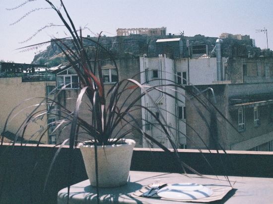 Фото Mona Athens