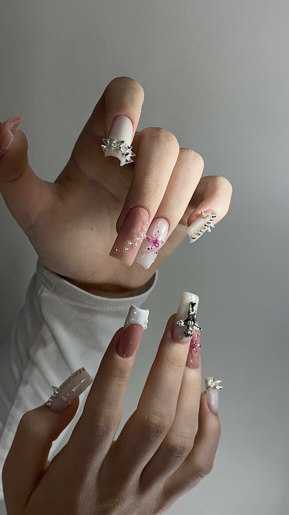 Nail salon Dafi Nails, Kazan, photo