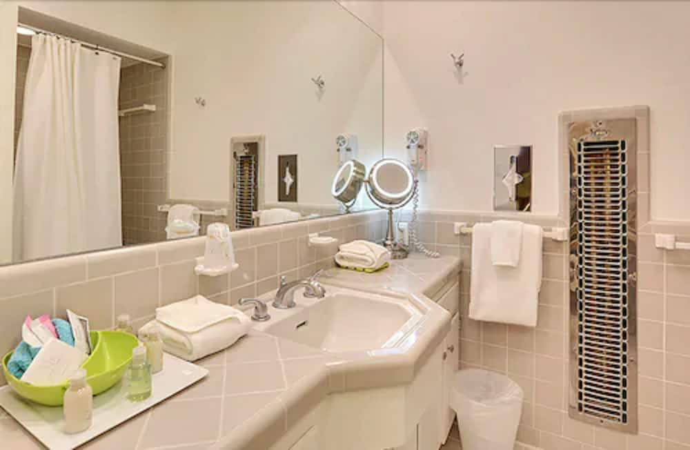 Фото Desert Riviera Hotel