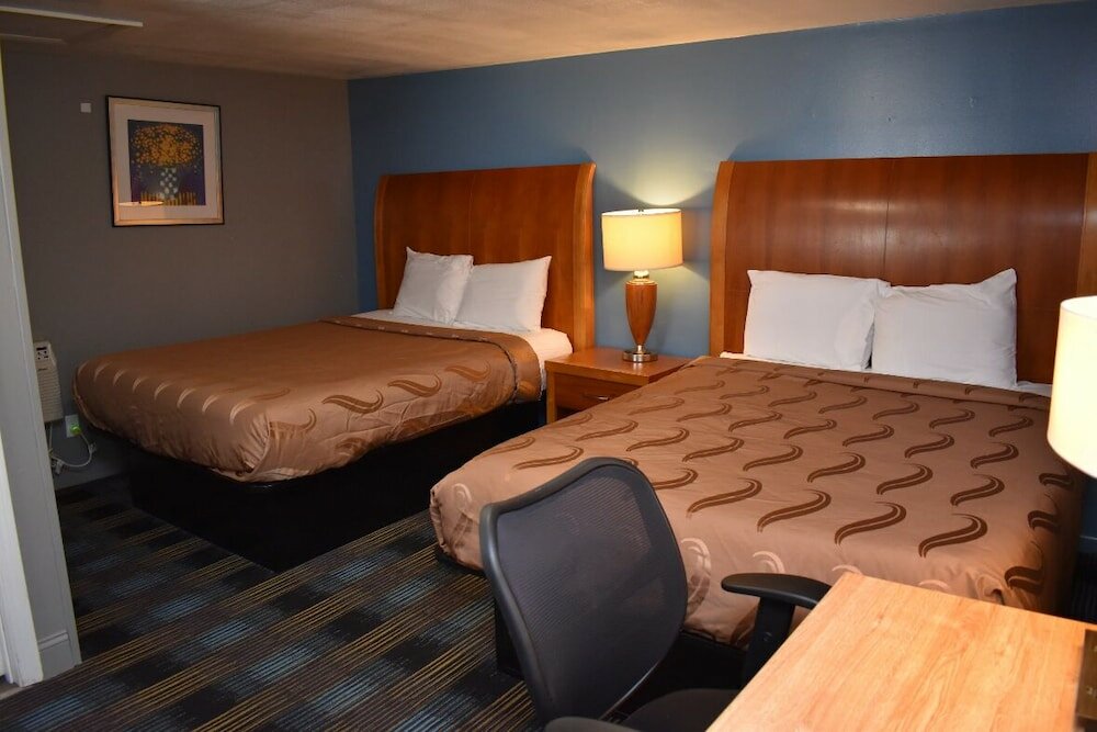 Фото Pilgrim Inn & Cottages