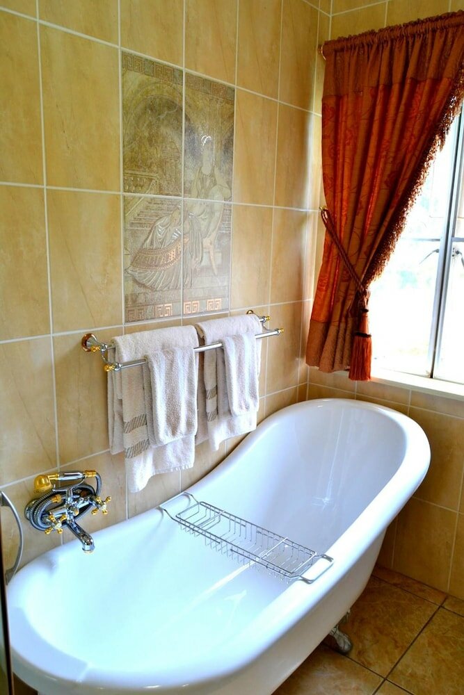 Фото Kimberley Manor Guesthouse