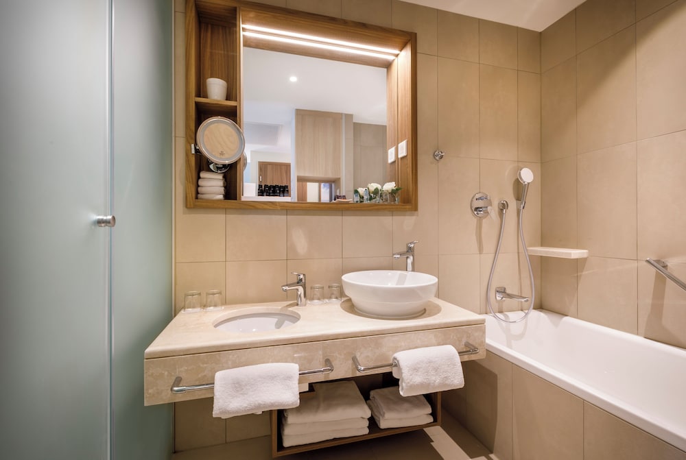 Фото Girandella Valamar Collection Resort