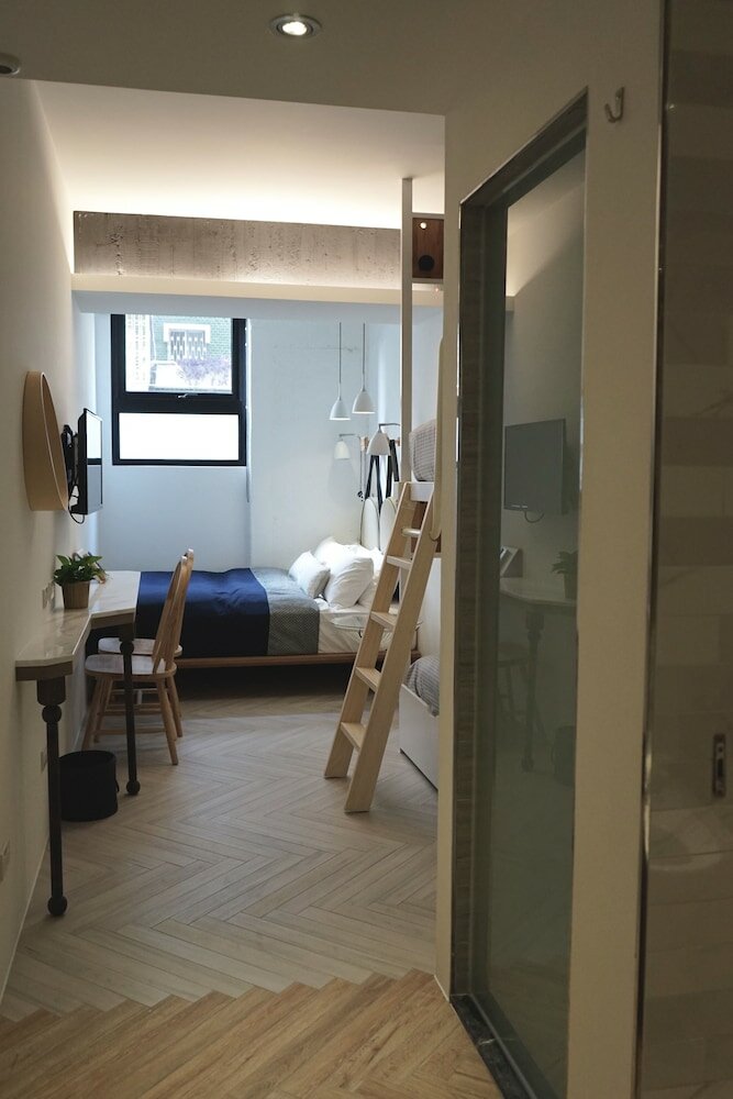 Фото Nihao Cafe Hotel