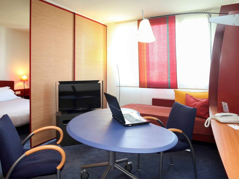 Фото Novotel Suites Nancy Centre