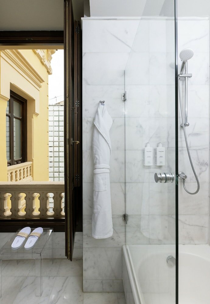 Фото Hotel Hospes Palacio de Los Patos