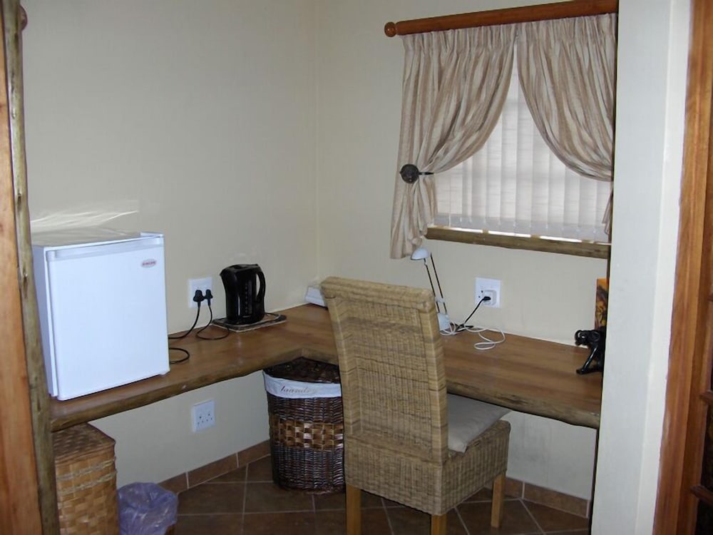 Фото Aark Guest Lodge