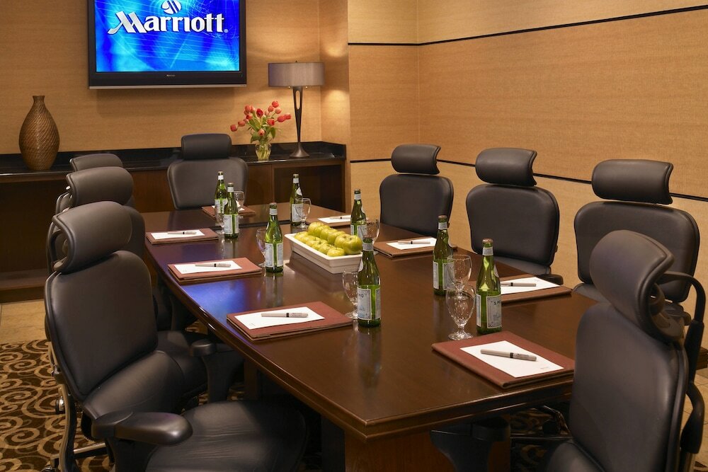 Фото Detroit Marriott Troy