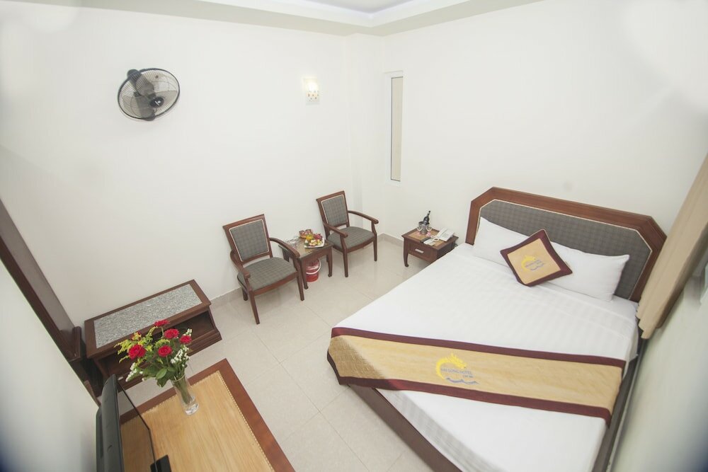 Фото Hai Long Hotel