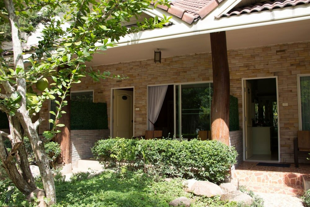 Фото Baanplaidoi Resort