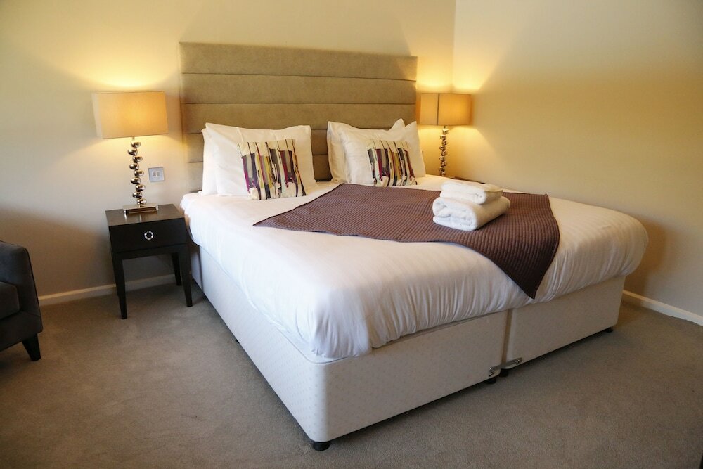 Фото New Bath Hotel and SPA