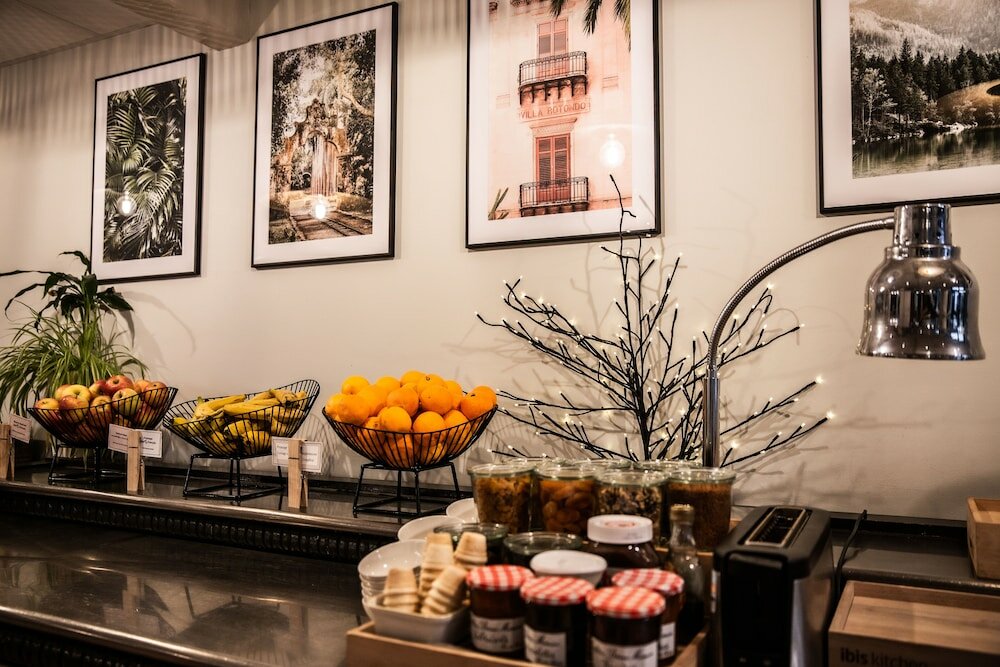 Фото Ibis Paris Porte d'Orléans