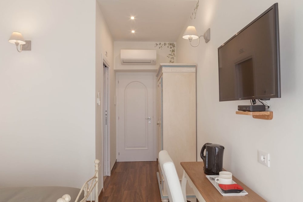 Фото Donna Margherita Rome Suite & Rooms