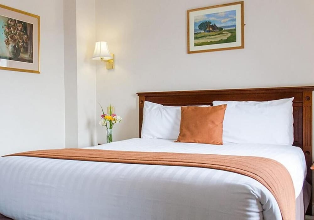 Фото Londonderry Arms Hotel