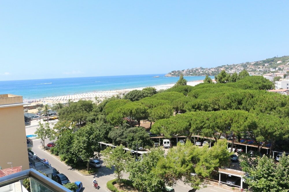 Фото Hotel Mirasole International