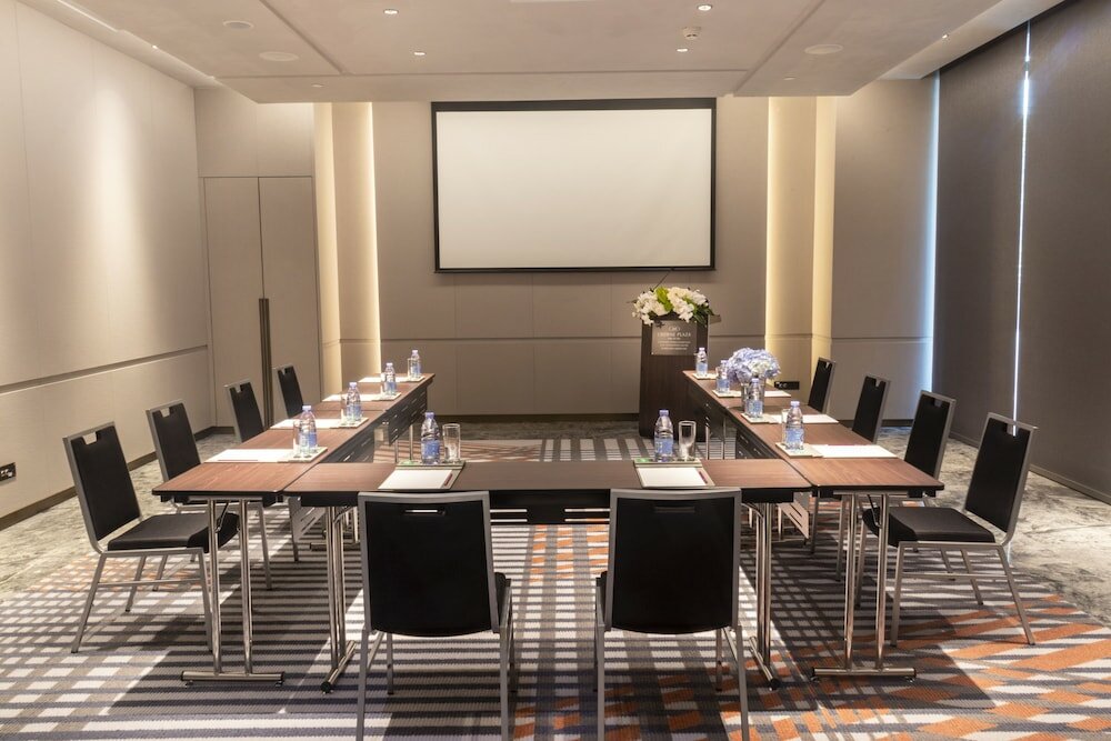 Фото Crowne Plaza Shenzhen World Exhibition and Convention Center by IHG