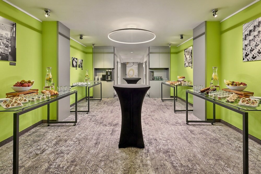 Фото Sheraton Hanover Pelikan Hotel