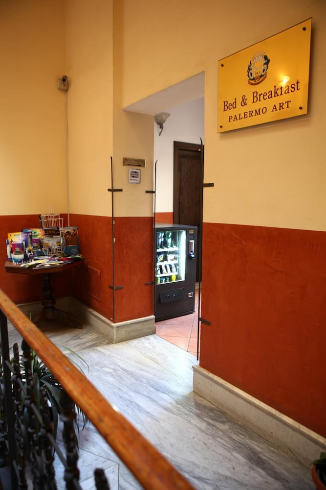 Фото Art Lincoln Palermo