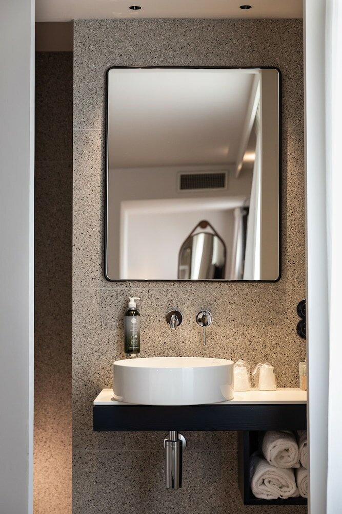 Фото Saint Nicolas Hotel