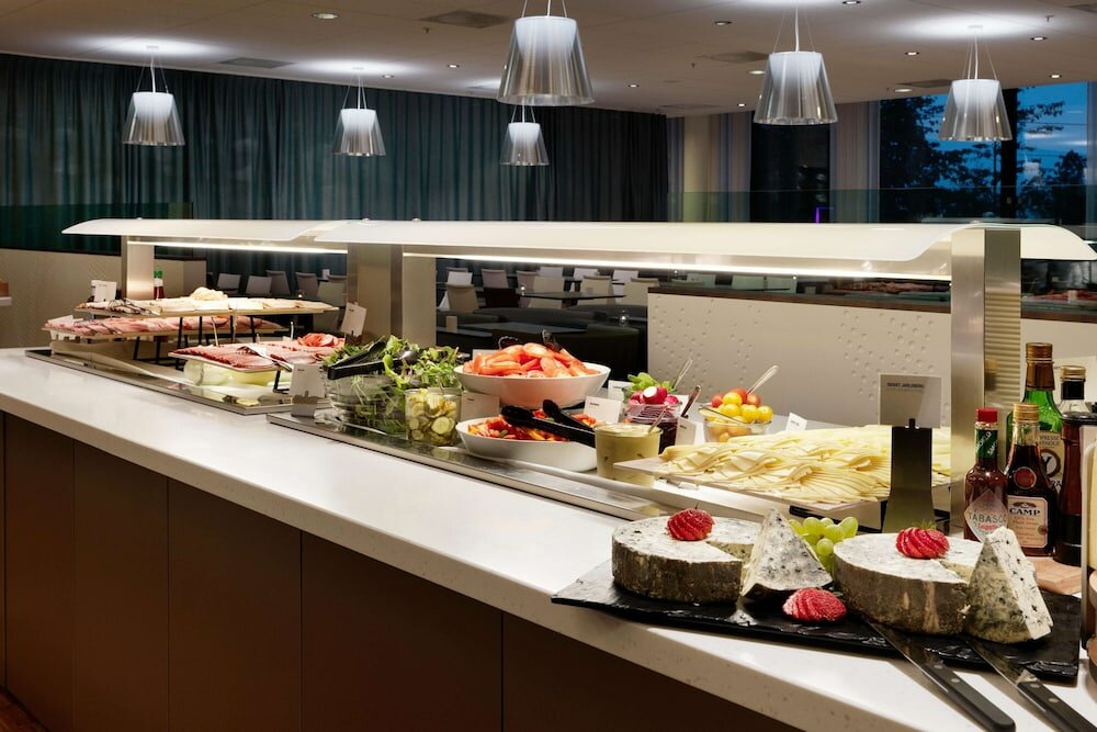 Фото Scandic Oslo Airport