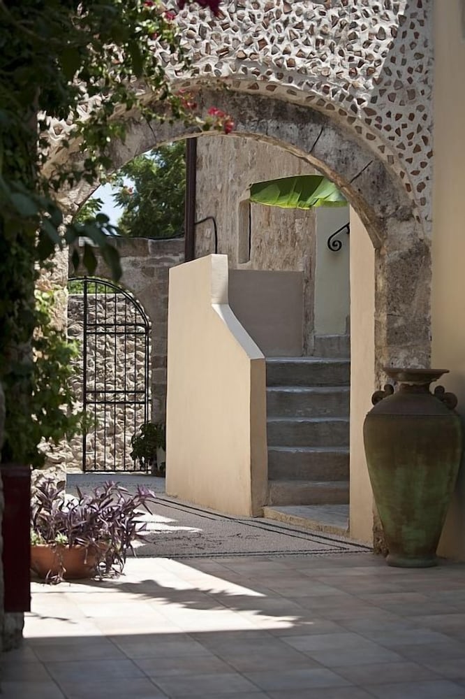 Фото Spirit Of The Knights Boutique