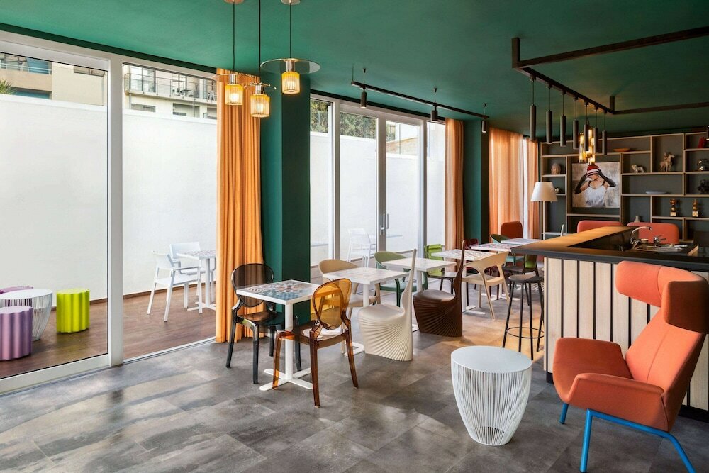 Фото Quadro Hotel Trademark Collection by Wyndham