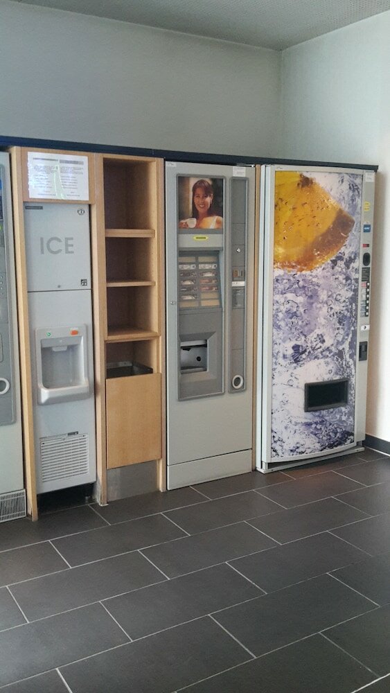 Фото Holiday Inn Express Geneva Airport by IHG