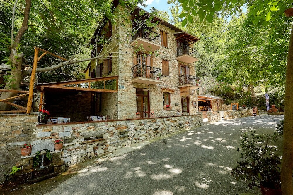 Фото Palios Stathmos