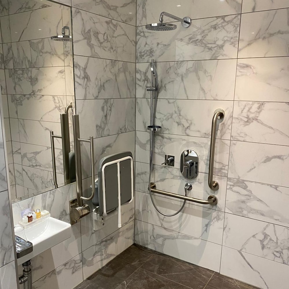 Фото Parklands Hotel & Country Club