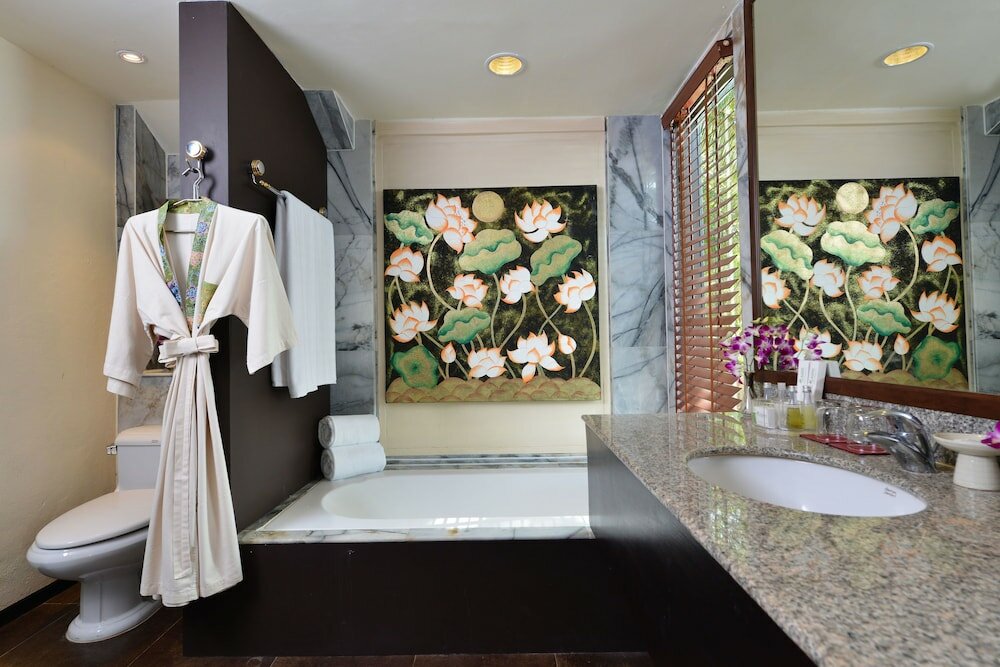 Фото Andaman White Beach Resort