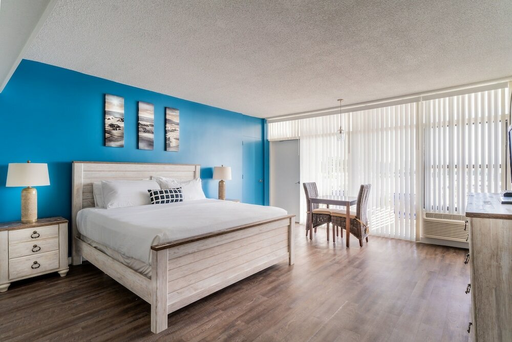 Фото Sands Harbor Resort and Marina