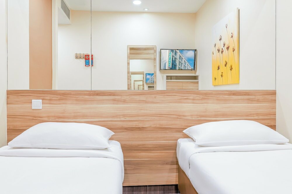 Фото Hotel 81 Dickson