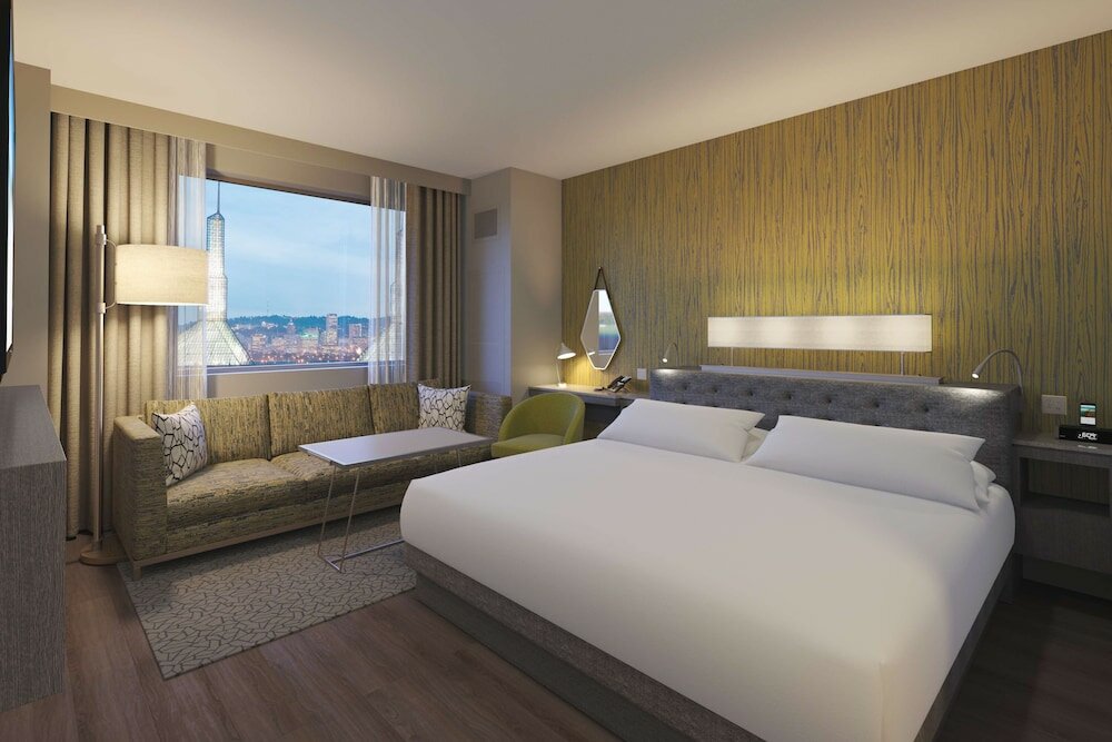 Фото Hyatt Regency Portland at the Oregon Convention Center