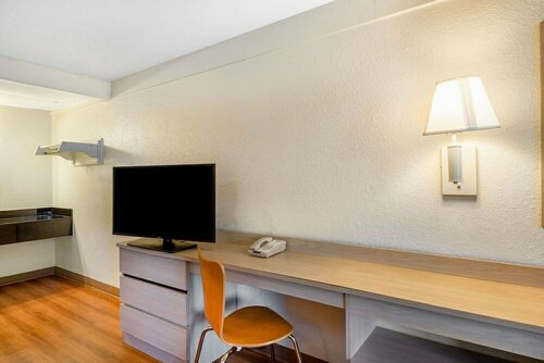 Внешний вид отеля Travelodge by Wyndham Essington Philadelphia Airport в Тиникуме Тауншипе, фото 5